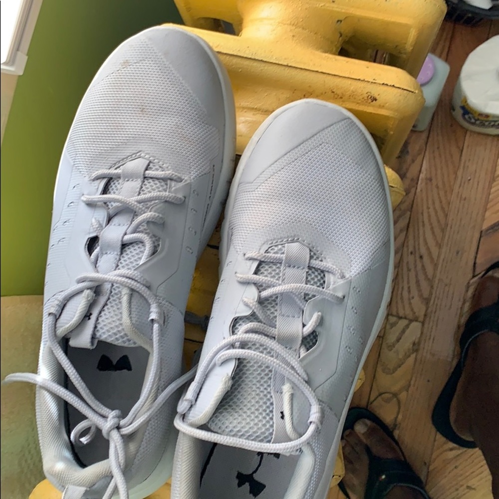 Sneakers - Picture 3 of 3